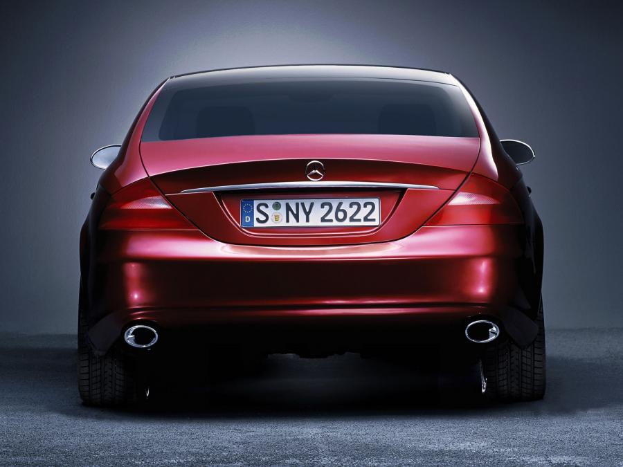  Mercedes-Benz Vision CLS-Class Concept 2003 года  (фото 36 из 37)